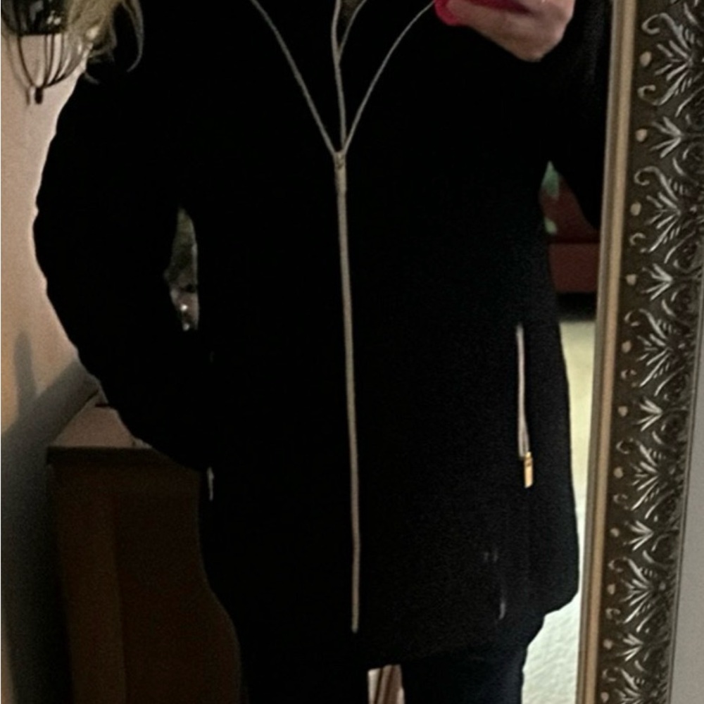 Women's Black Zip-Up Jacket
